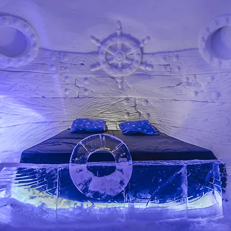 Hotel Snow