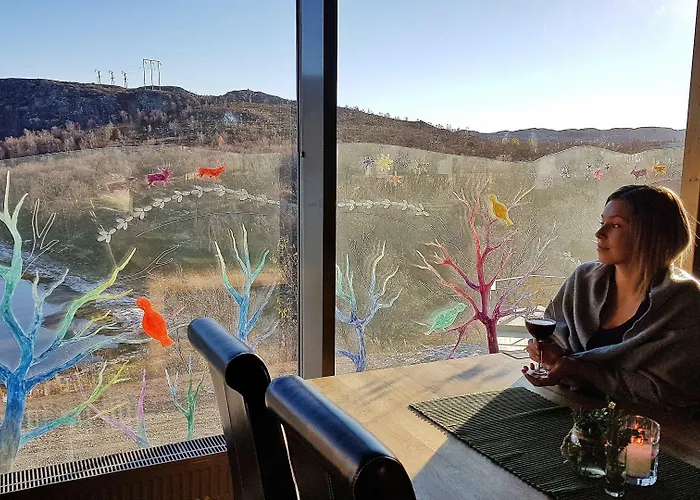 Snow Ξενοδοχείο Κίρκενες